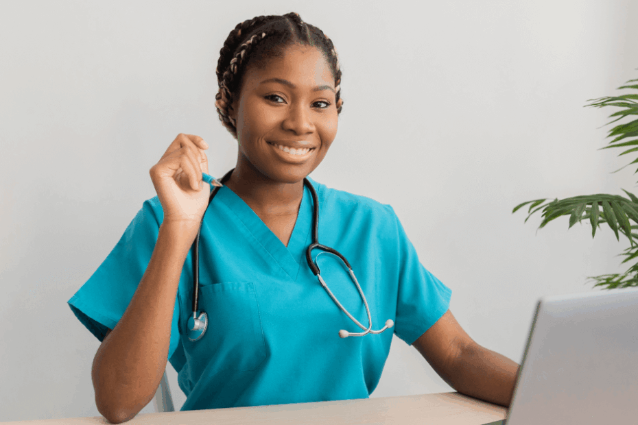 plataforma-libera-mais-de-100-cursos-gratuitos-na-area-da-saude-enfermagem-farmacologia-veterinaria-e-muito-mais